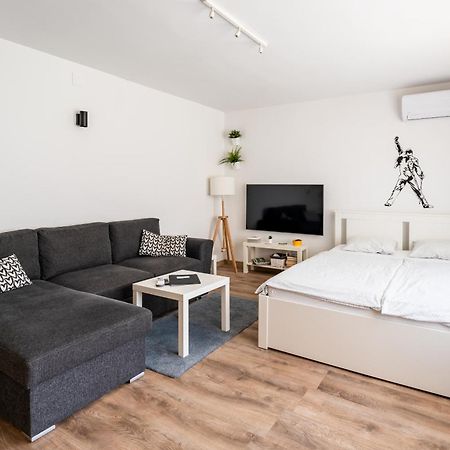 Studio Apartman Queen Belovár Kültér fotó